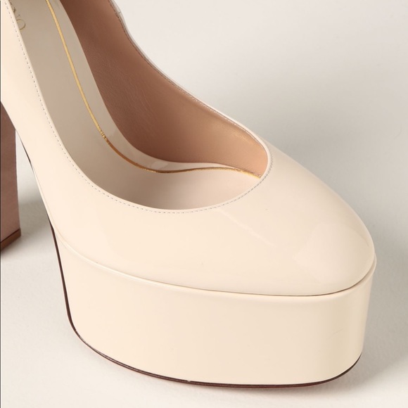 VALENTINO GARAVANI Tan-Go platform pumps - Picture 3 of 4
